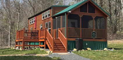 16226 Highlands Parkway, Whitetop