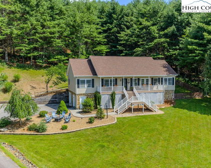 170 Denise Drive, West Jefferson