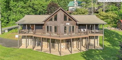 156 Rivers Edge Access Road, Jefferson