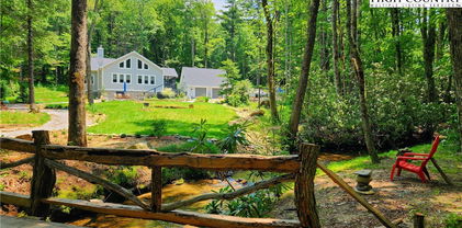 6350 Gingercake Road, Newland