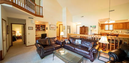 140 Manor View Lane Unit Cascades 4, Blowing Rock