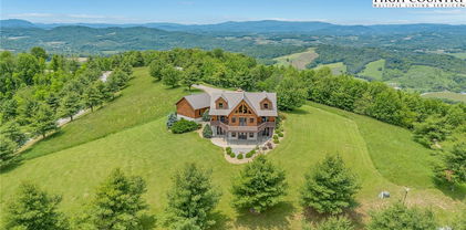 126 Majestic View Circle, Sparta