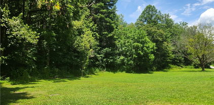 2003 Zacks Fork Road, Lenoir