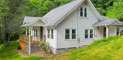 253 Old Blowing Rock Road, Boone