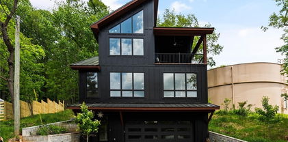 276 Junaluska Road, Boone