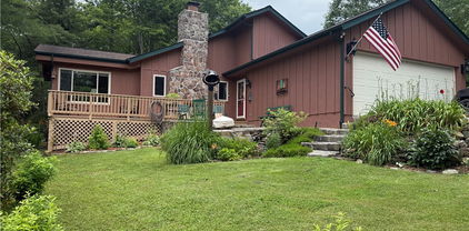 90 Powderhorn Lane, Newland
