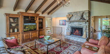 320 Balsam, Boone