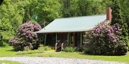 414 Troy Norris Road, Boone