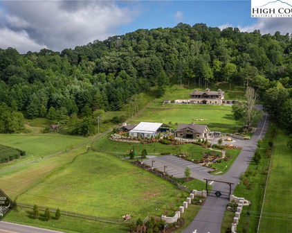 161/231 Firerock Station Trail, Sugar Grove