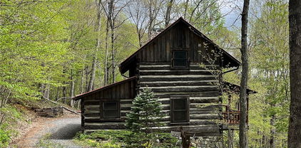 143 Little Rock Road, West Jefferson