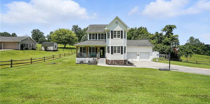 563 Old Jonesboro Road, Bristol