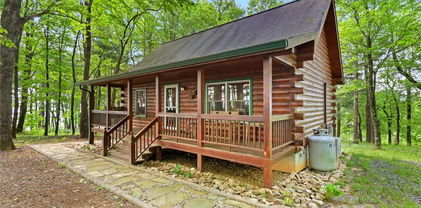 151 Cascade Drive, Purlear