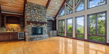 13 Grouse Moor Drive, Linville
