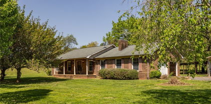 123 Hilltop Drive, Wilkesboro