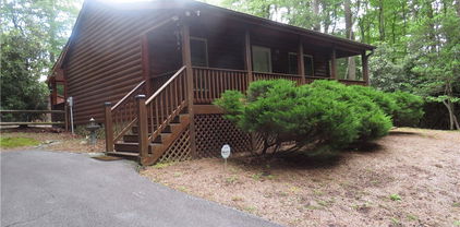 841 Hollyknoll Road, Glade Valley