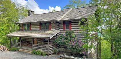 744 Tomahawk Drive, Todd