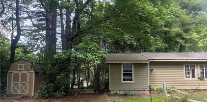 80 Pine Valley Road, Newland