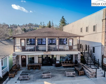 140 Sunset Drive, Blowing Rock