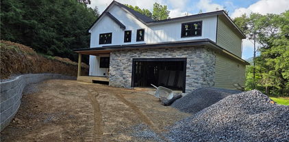 232 Hanging Rock Estates Road, Banner Elk