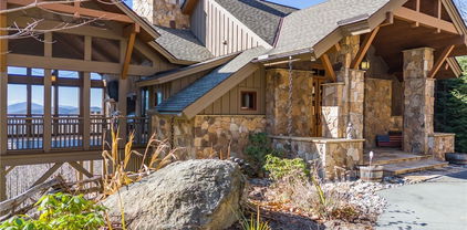 30 Pinnacle Drive, Elk Park