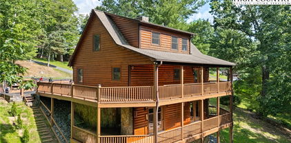 893 Deerwood Road, Piney Creek