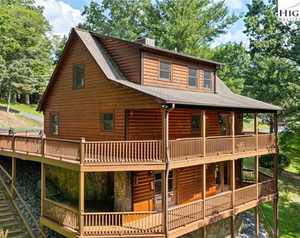 893 Deerwood Road, Piney Creek