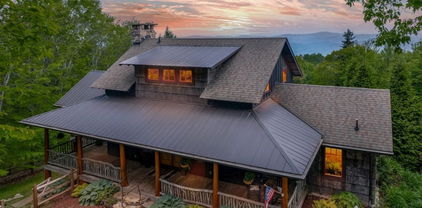 160 Twin Ponds Road, Banner Elk