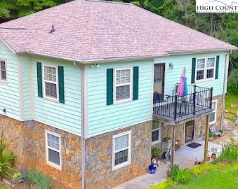 424 McKinley Ridge Road, Lansing