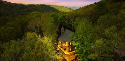 107 Heather Lane, Beech Mountain