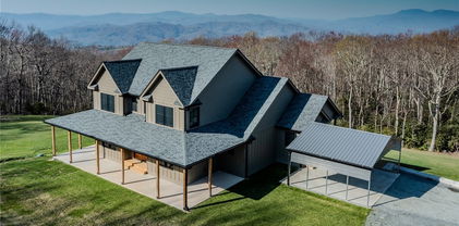 5141 Andy Hicks Road, Banner Elk