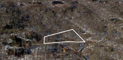 1040 Club Cliffs Drive, Linville