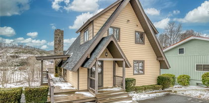 625 Mountain Glen Drive, Newland