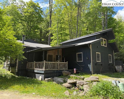 257 River Road, Newland