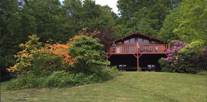 2636 Buck Mountain Road, West Jefferson