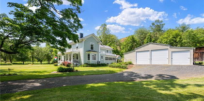 16215 N NC-194 Highway, Lansing