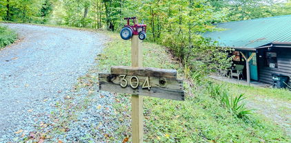 304 McGuire Road, Sugar Grove