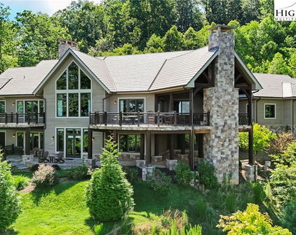 186 Ninebark, Boone