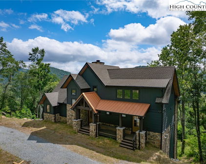158 Springwater Lane, Banner Elk