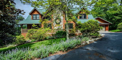 2035 Grouse Moor Road, Sugar Mountain
