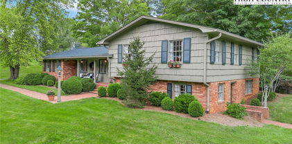 306 Frank Edwards Road, West Jefferson