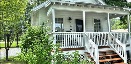 10 Fish Camp Circle, Newland