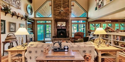 430 Crooked Creek Lane, Banner Elk