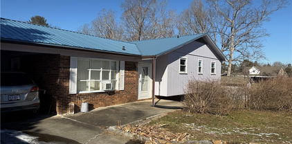 1614 Brown Orchard, Morganton