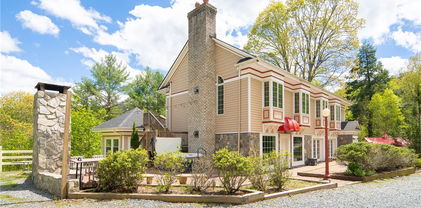 1644 Broadstone Road, Banner Elk