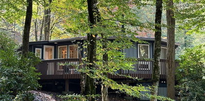 253 River Road 1, Banner Elk