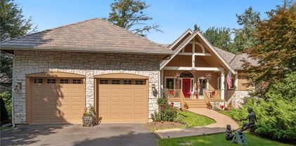 163 River Pointe Lane, Boone