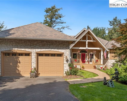 163 River Pointe Lane, Boone