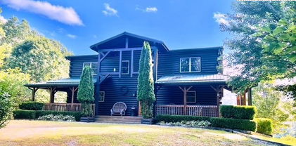 496 Fraser Creek Road, Grassy Creek
