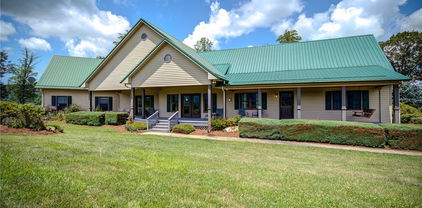 356 Irwin Farm Lane, Sparta