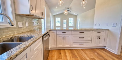 180 Amberwood Lane Unit 1, Jefferson